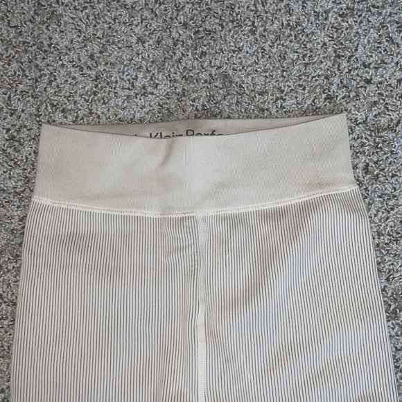 Calvin Klein Performance Ribbed Leggings size Medium - Picture 9 of 13